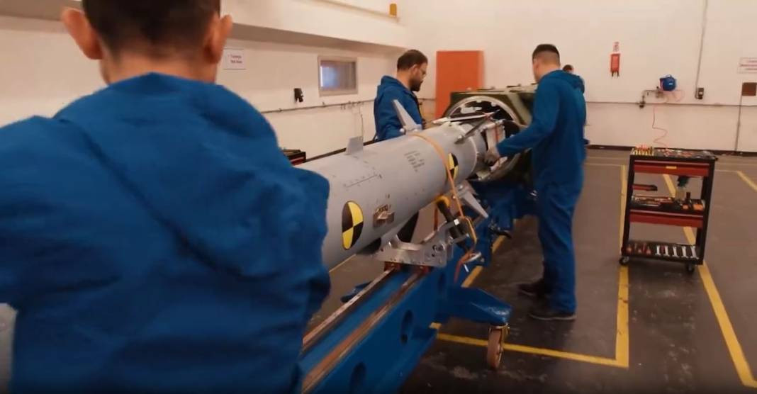 Kara Atmaca seyir füzesinden tam isabet. Yılmaz 'Gurur duyduk' diyerek paylaştı - Resim: 8